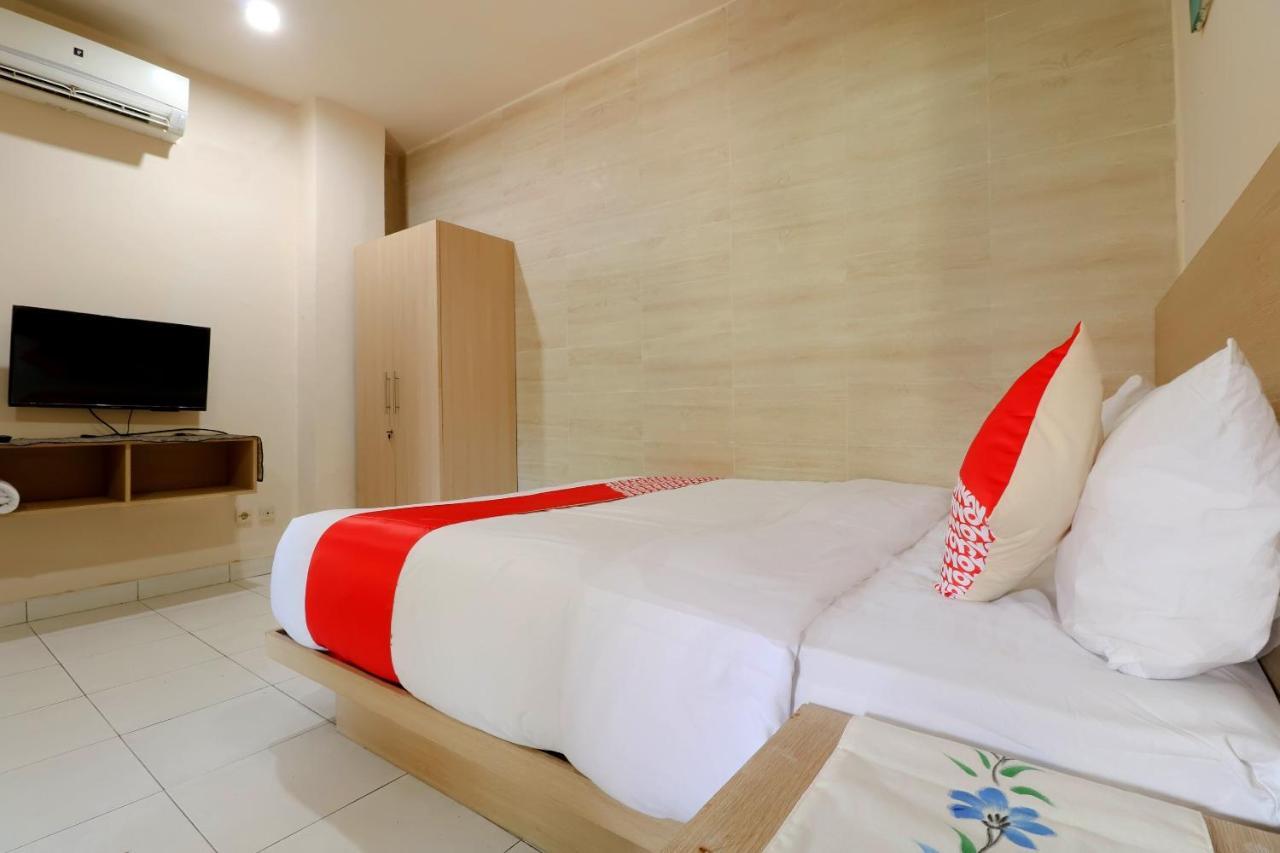Oyo 2581 Ketut Smile Hotel Denpasar Kültér fotó