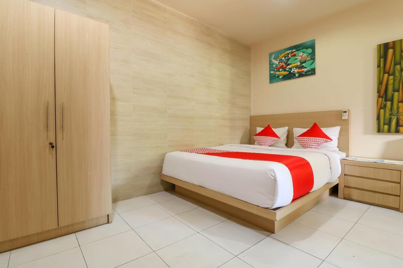 Oyo 2581 Ketut Smile Hotel Denpasar Kültér fotó