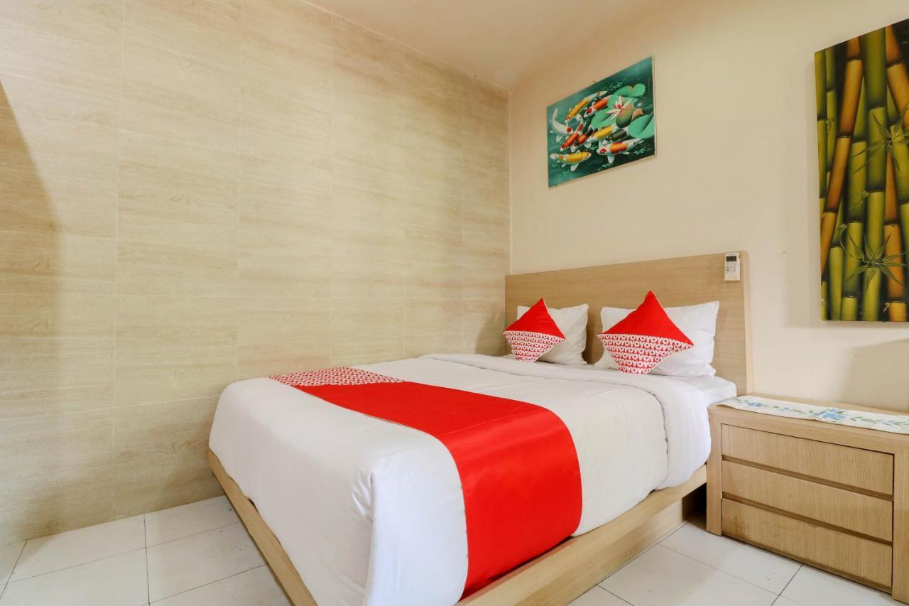 Oyo 2581 Ketut Smile Hotel Denpasar Kültér fotó